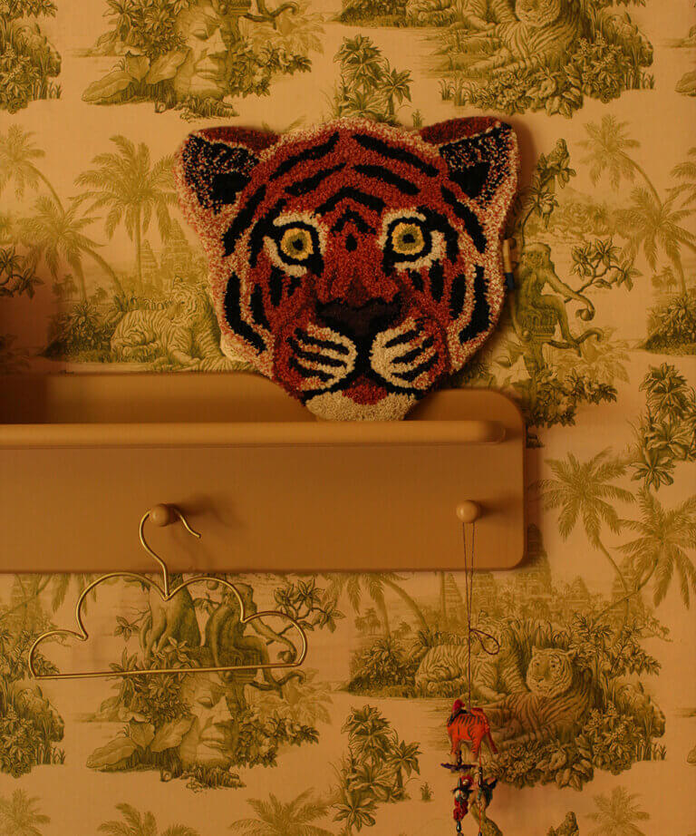 Tula Wise Tiger Head Rug